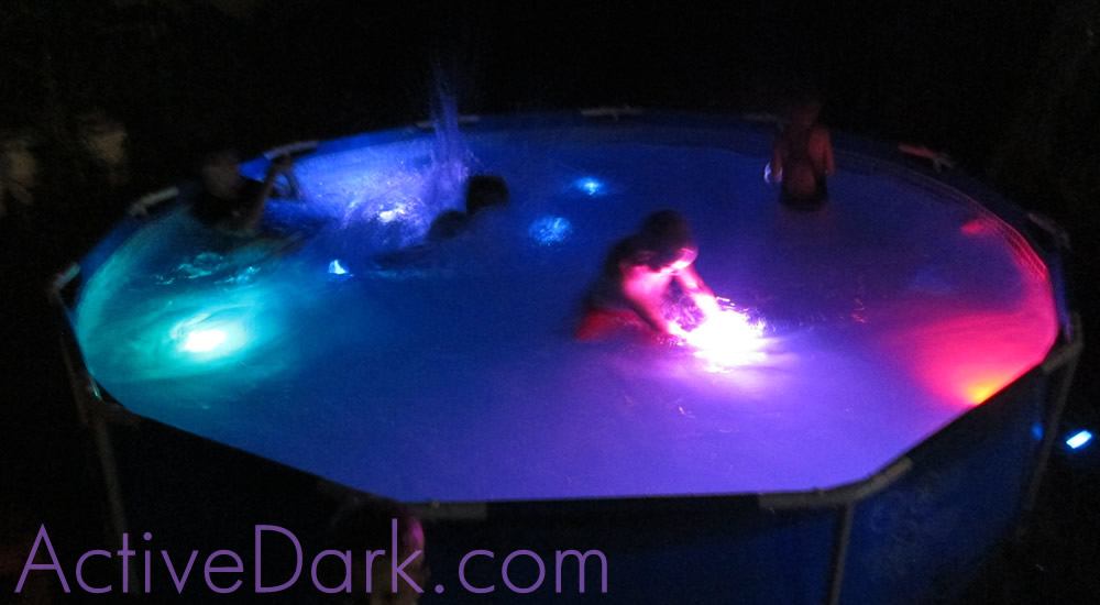 Glow_Pool_Party_Pic2