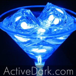 Glowing_Drink_Recipe_Hypno_GlowTini_Martini